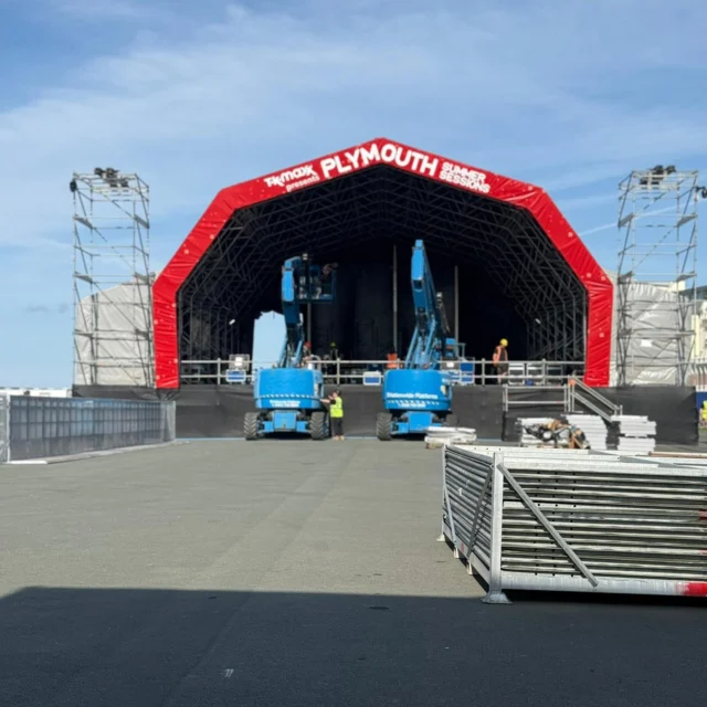 Plymouth Summer sessions ready to go!

Are you off to Plymouth summer sessions?

The guys are finishing up the stages areas all ready for the exciting fans for these great performances.